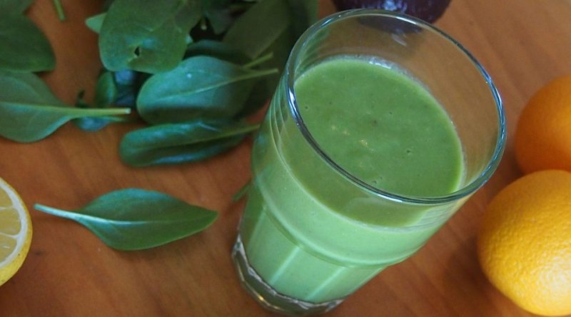 smoothie cu avocado