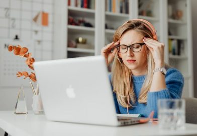 Sanatatea in era digitala: 4 strategii pentru a-ti proteja sistemul nervos de suprasolicitare